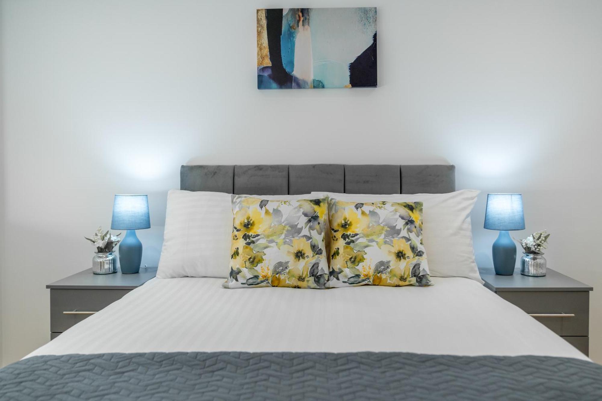 Skyvillion - Skyview Overseeing River Thames By Woolwich Ferry, Near Excel, O2 Arena, Airport, Free Wifi & Free Onsite Parking, Fantastic Rates For Longer Apartment London